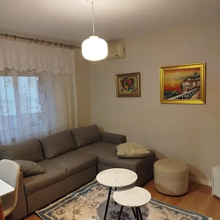 Appartamento Klejdo *